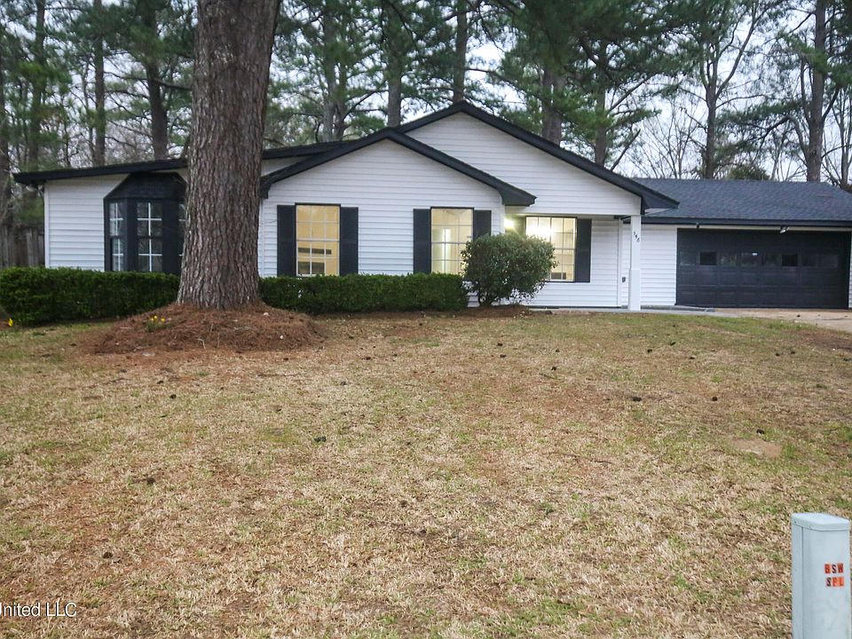 1st image of 546 Cedarwood Dr