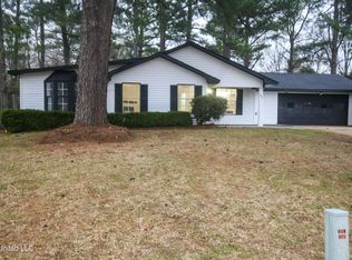 546 Cedarwood Dr, Jackson, MS 39212