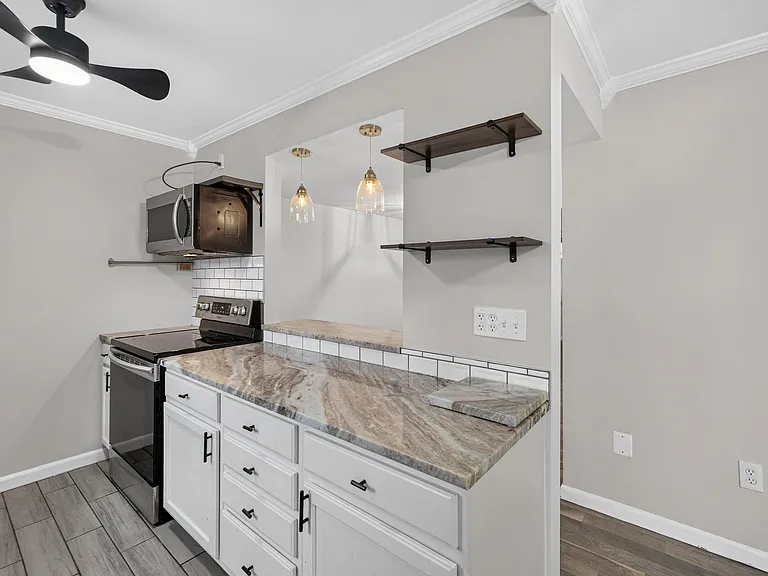8808 Eureka Ln — Photo 8
