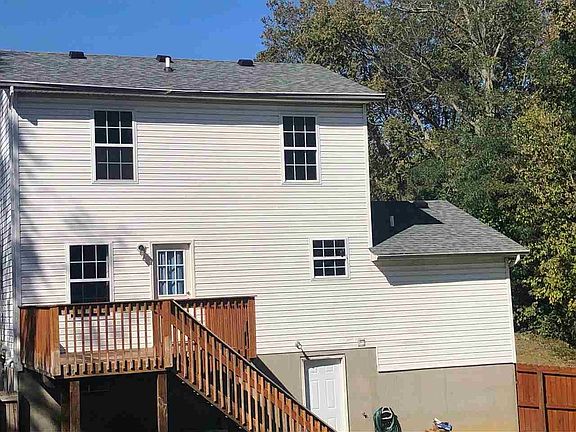 3rd image of 215 Palace Ave