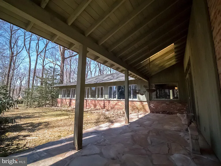 4313 Woodlark Dr — Photo 4