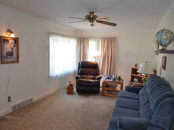 4th image of 5060 Orleans Ave