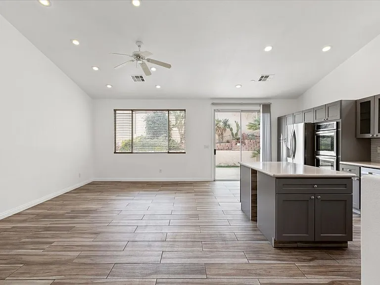 9705 Park Brook Ave — Photo 10