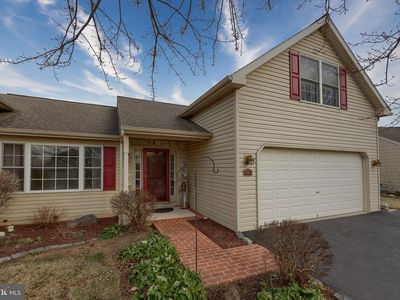 2212 Weeping Willow Ln, Mount Joy, PA, 17552