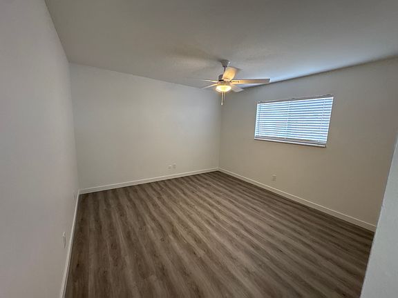 5th image of 223 Sierra St APT D