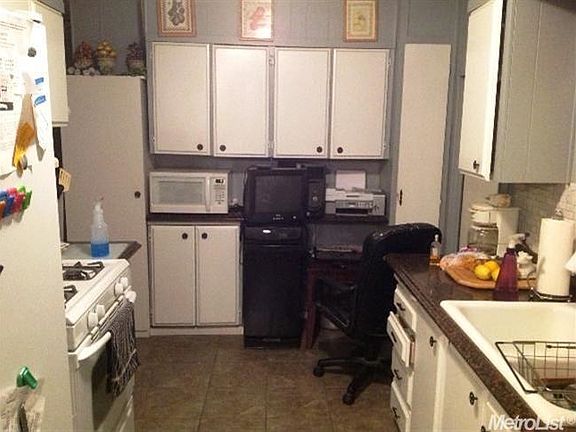 3rd image of 1506 Cottonwood Cir