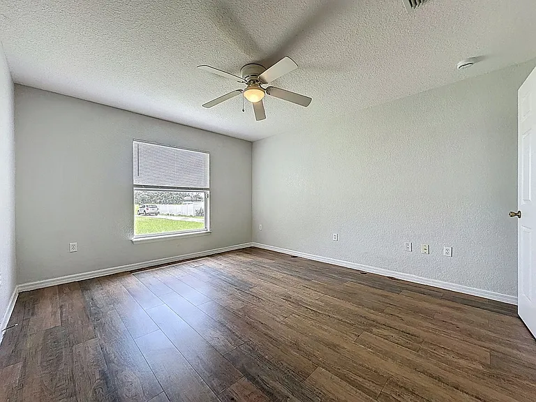 424 Danube Way — Photo 22