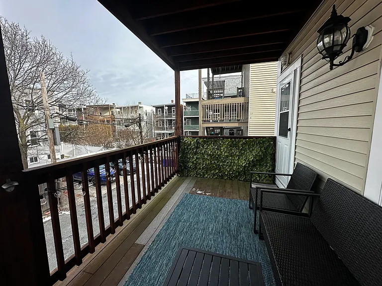 682 E 8th St #1 — Photo 23