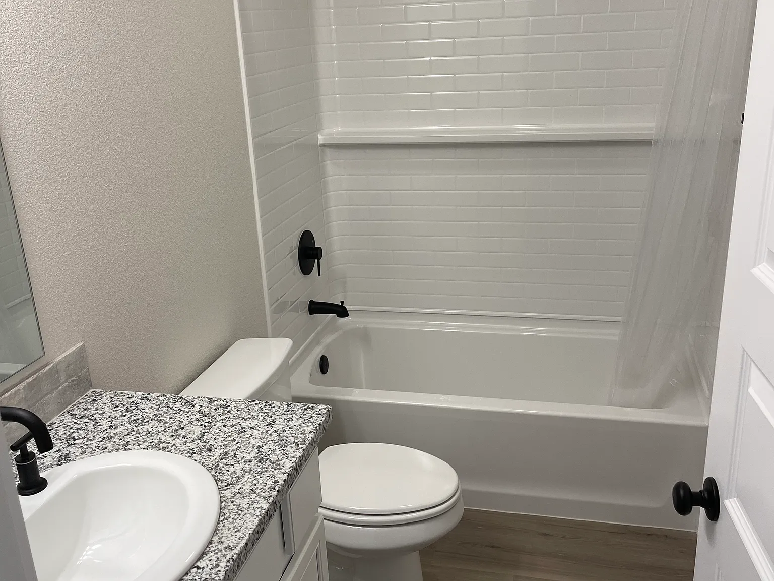 421 Boxelder Dr — Photo 4