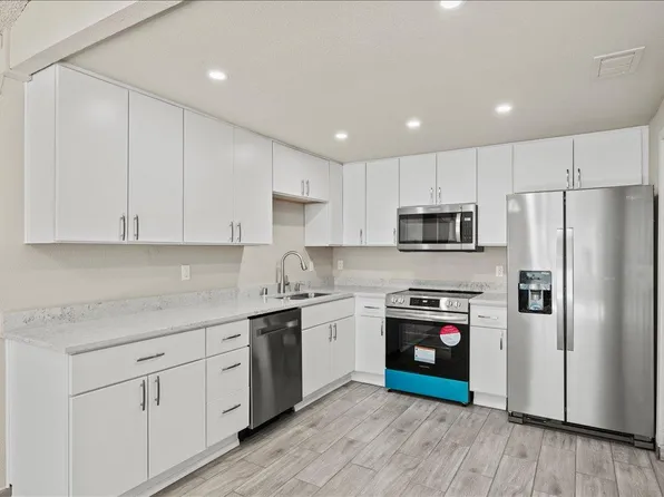 6449 Tupelo Dr, Citrus Heights, CA 95621