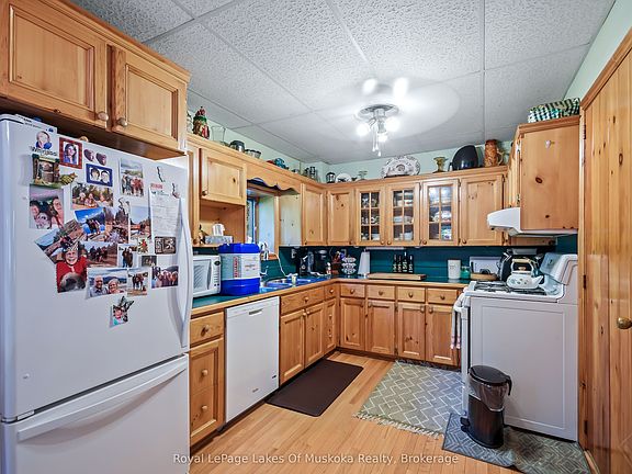 5th image of 1009 Andersen Rd