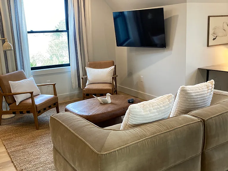 52 Main St #12 — Photo 15