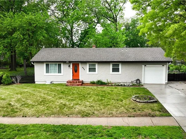 802 N 82nd Ter, Kansas City, KS 66112