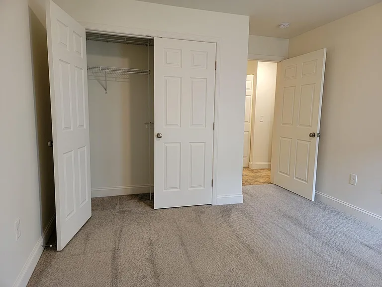 130 Tom Ave #F — Photo 15