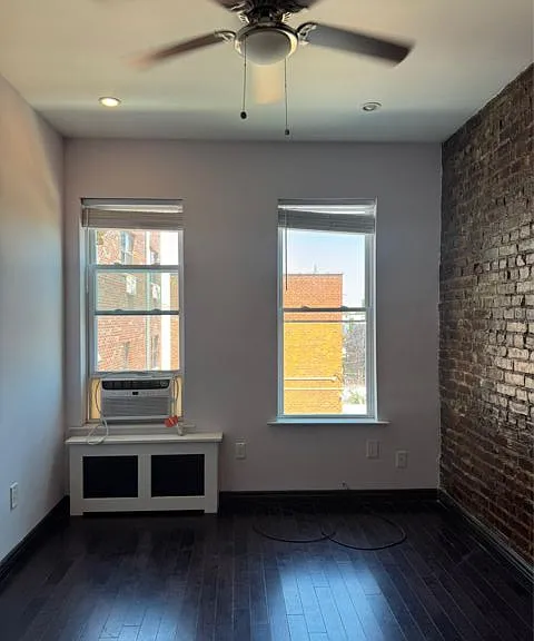 7305 Metropolitan Ave — Photo 7