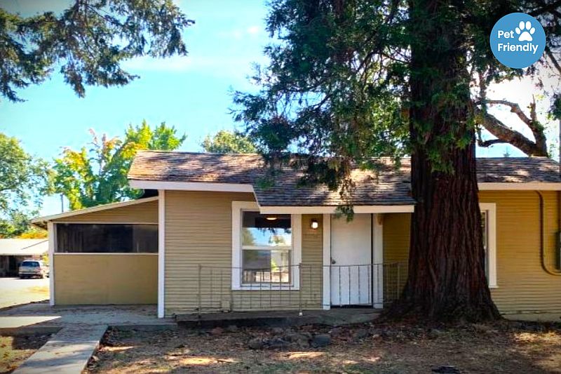 1st image of 1465 Fruitdale Dr