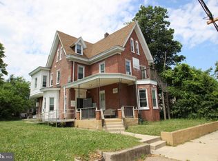 304 E 9th St, Chester, PA 19013