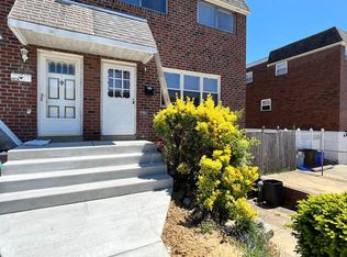 3674 Friar Rd, Philadelphia, PA 19154