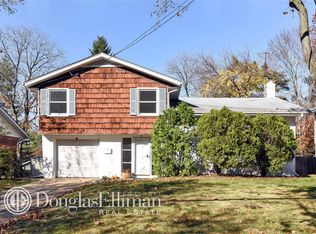 67 Sandy Hollow Rd, Port Washington, NY 11050