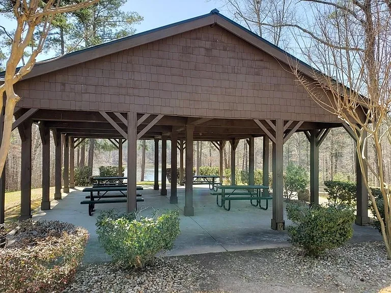 102 Providence Dr — Photo 30
