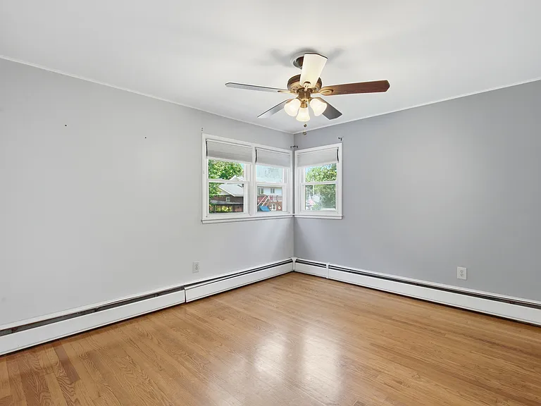 35 Fountain Ave — Photo 7