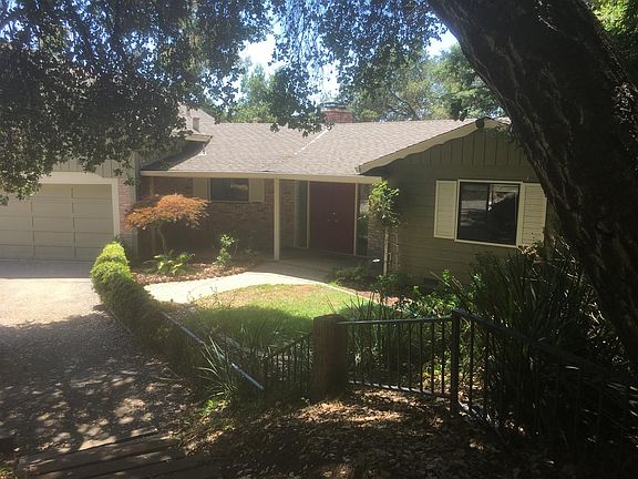 2nd image of 581 Hacienda Dr