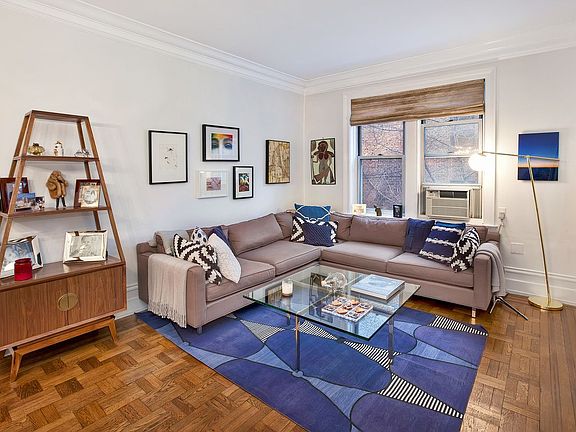 2nd image of 125 W 12th St APT 4E