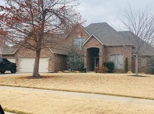 16709 Halbrooke Rd, Edmond, OK 73012