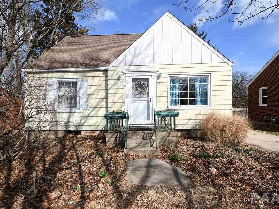 1st image of 331 W Clara Ave