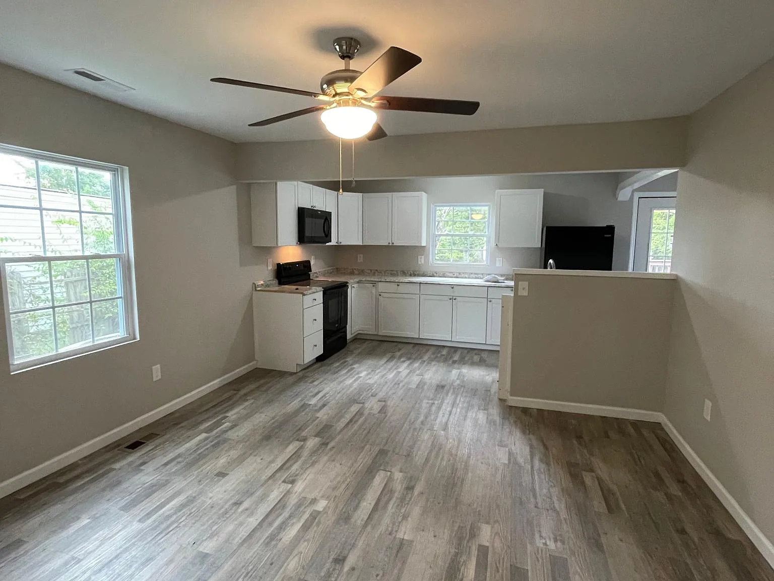 7 Whirlaway Dr — Photo 2