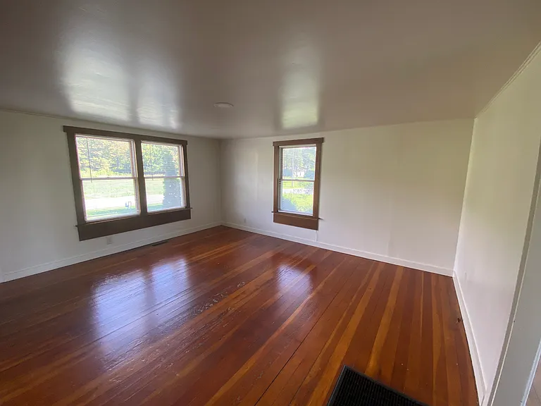 6071 White Church Rd — Photo 10