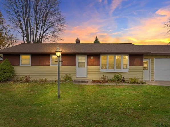 838 Marydale Dr, Green Bay, WI 54313