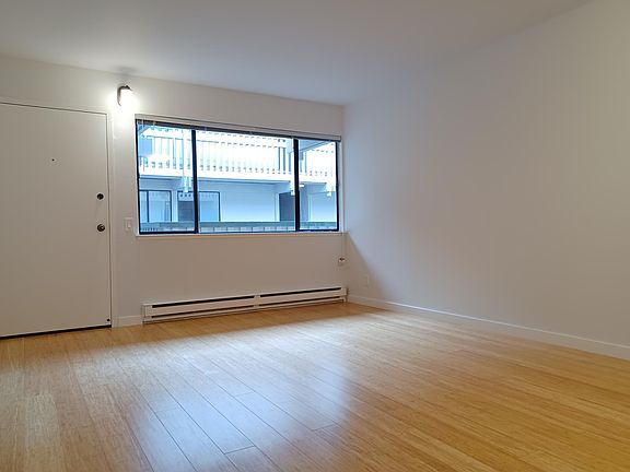 4th image of 1464 La Playa St #201