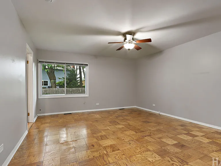 1540 N Pepper Tree Dr — Photo 10