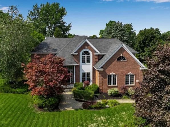 20 Caroline Ln, Elma, NY 14059