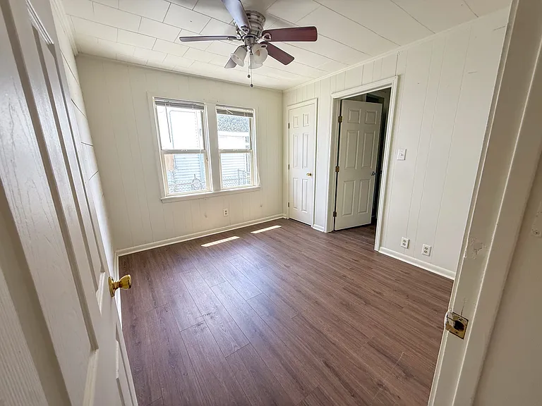 602 Hoover St — Photo 5