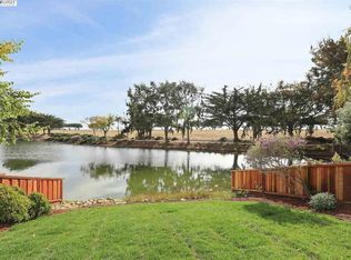 300 McDonnel Rd, Alameda, CA 94502