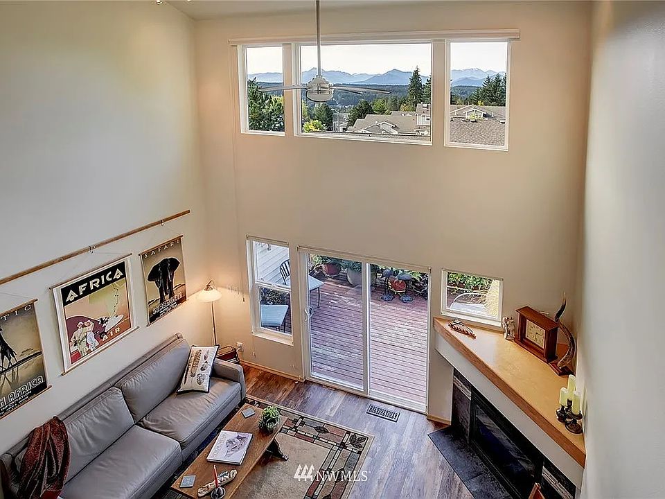 2nd image of 11601 Foothills Pl NW