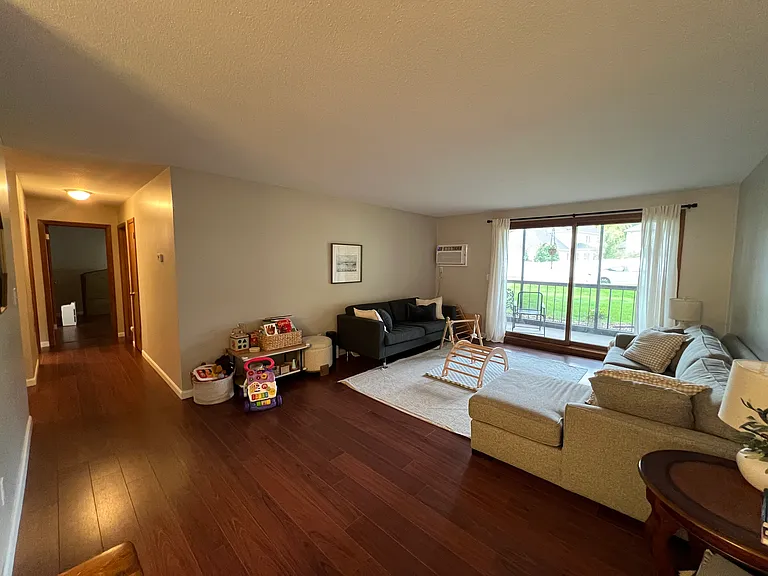 5725 Blake Rd S #104 — Photo 3