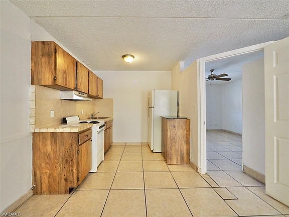 2nd image of 826 Wiggins Pass Rd APT 217