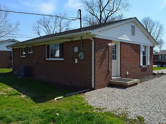 3rd image of 737 Brookhaven Dr