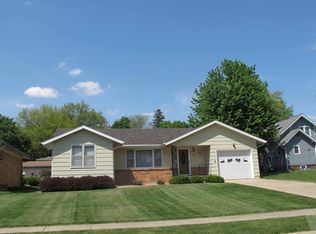 1206 Lincoln Ave, Harlan, IA 51537