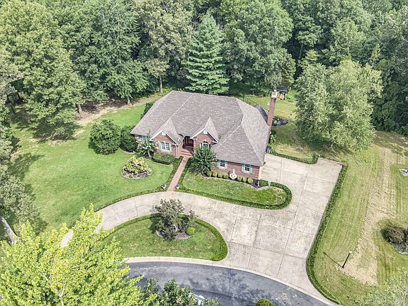 3rd image of 20 Timber Ridge Dr