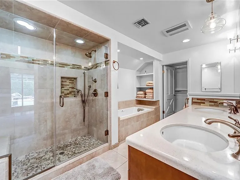 17300 Sunburst St — Photo 16