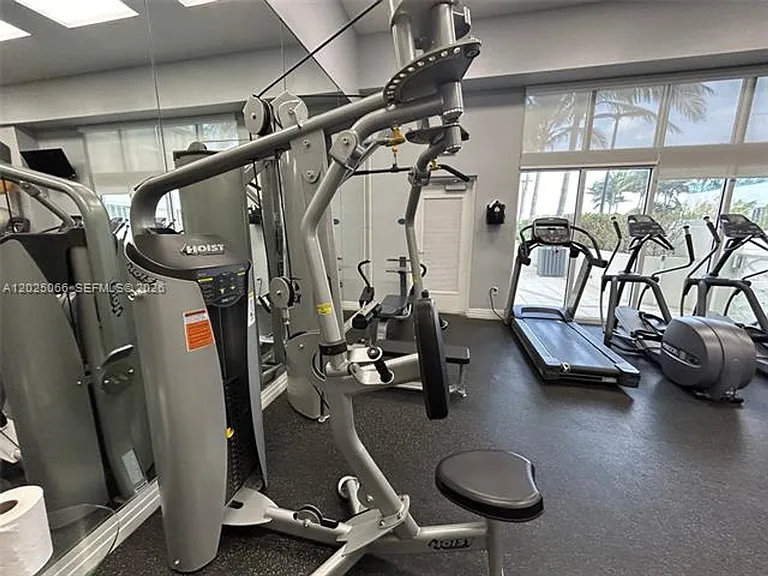 6917 Collins Ave #807 — Photo 31