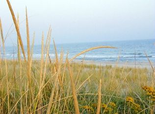 2012 Montauk Hwy, Amagansett, NY 11930