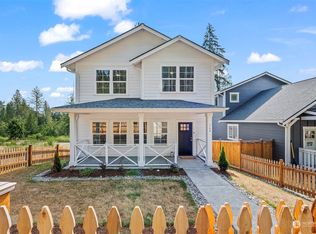 260 E Blackwell St, Allyn, WA