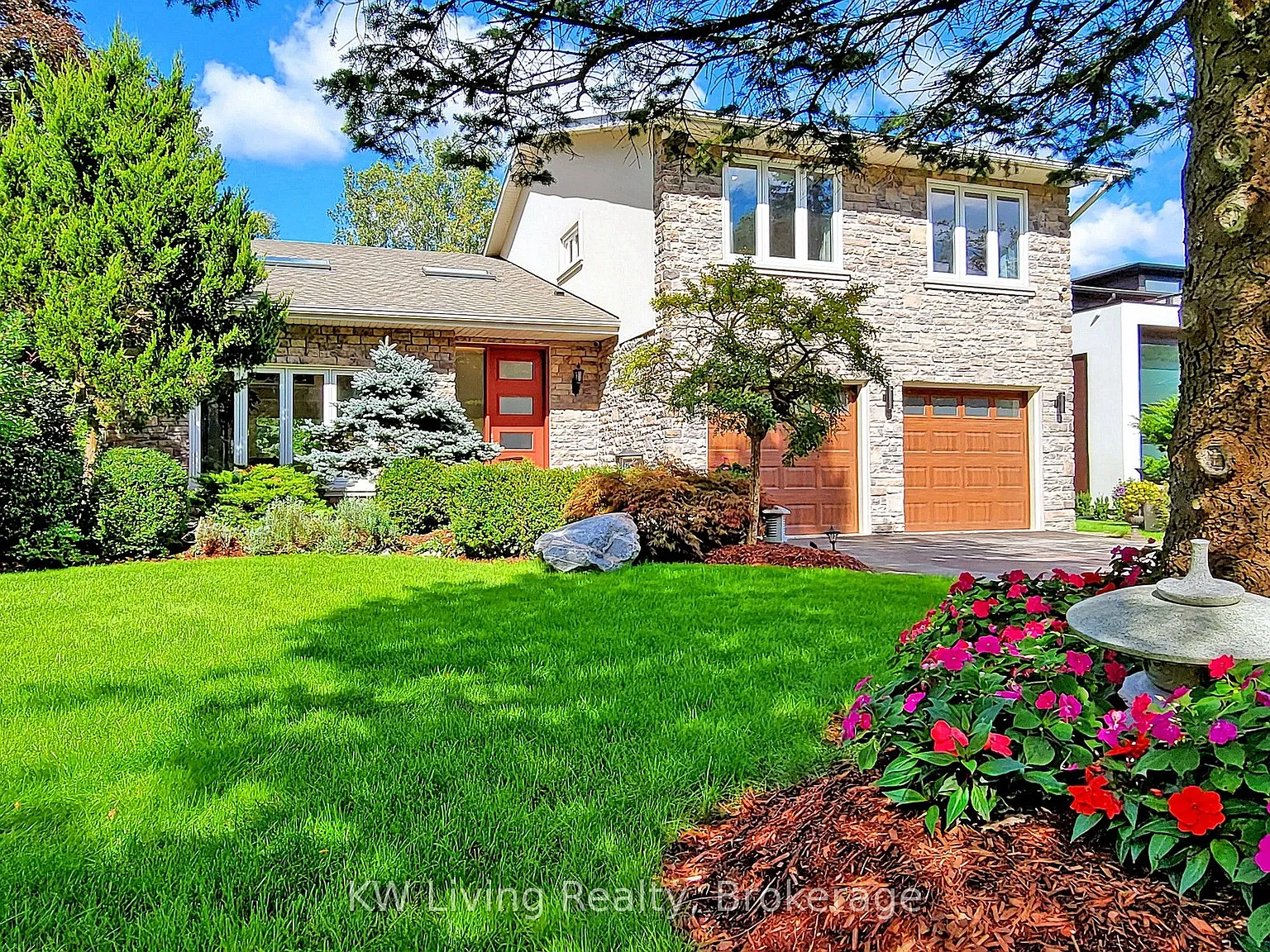 5 bed, $6,900 — Photo 2