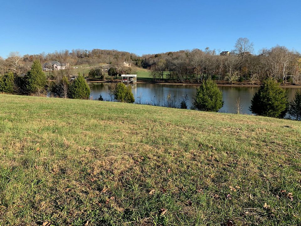 1st image of Pointe Vista Dr