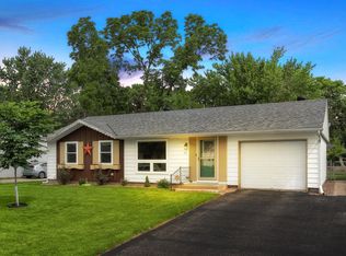 1115 Hickory St, Onalaska, WI 54650